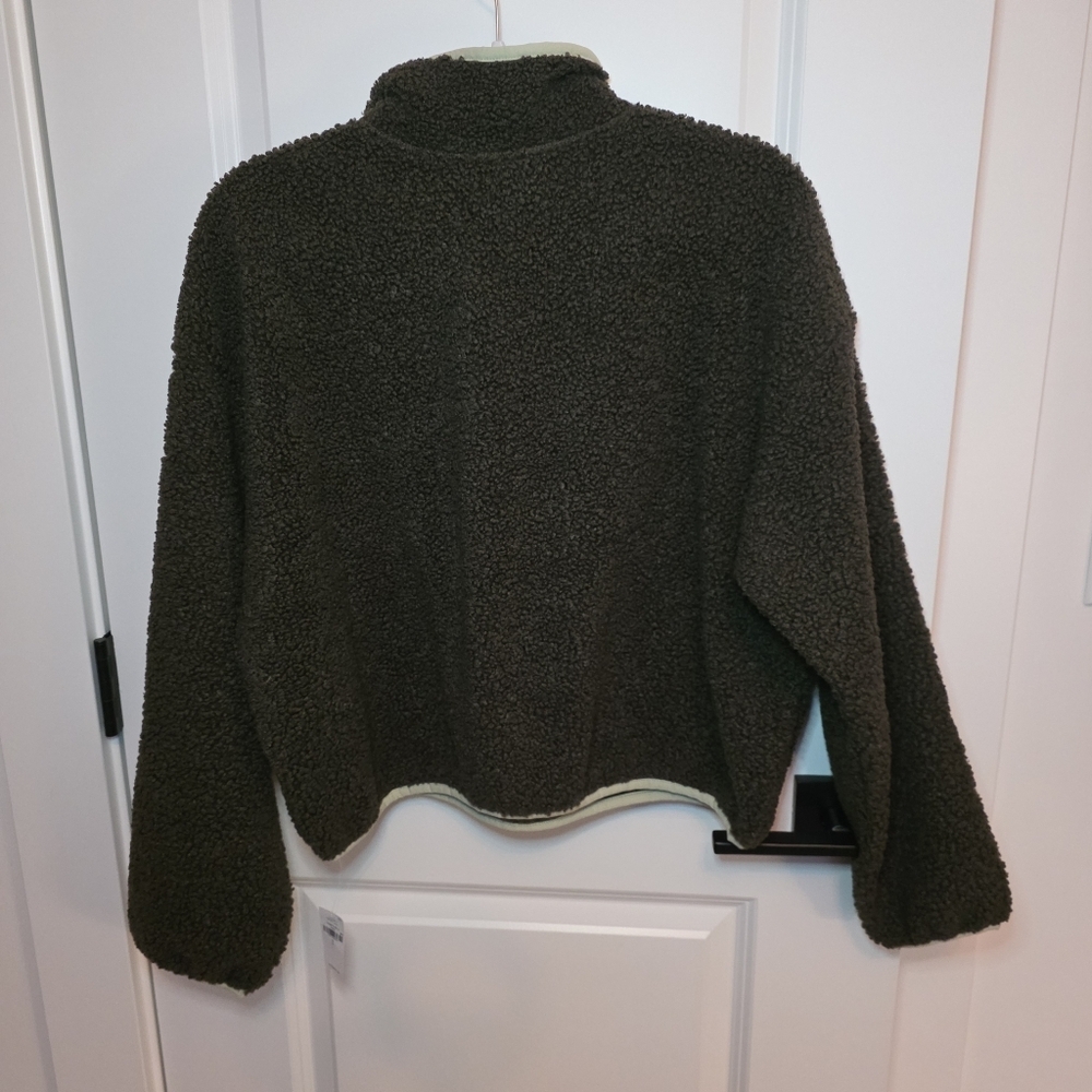 BNWT Sherpa OLD NAVY Quarter Zip - Picture 3 of 4